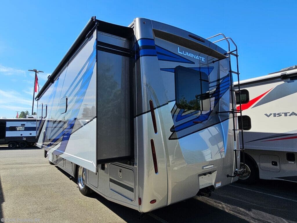 New 2026 Thor Motor Coach LuminateÃ¢Â¢ LuminateÃ¢Â¢ available in Kent, Washington