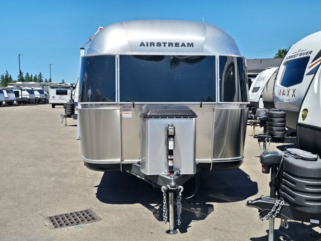 2025 Airstream Classic Limited Classic Limited - Used Travel Trailer For Sale by Poulsbo RV Kent in Kent, Washington