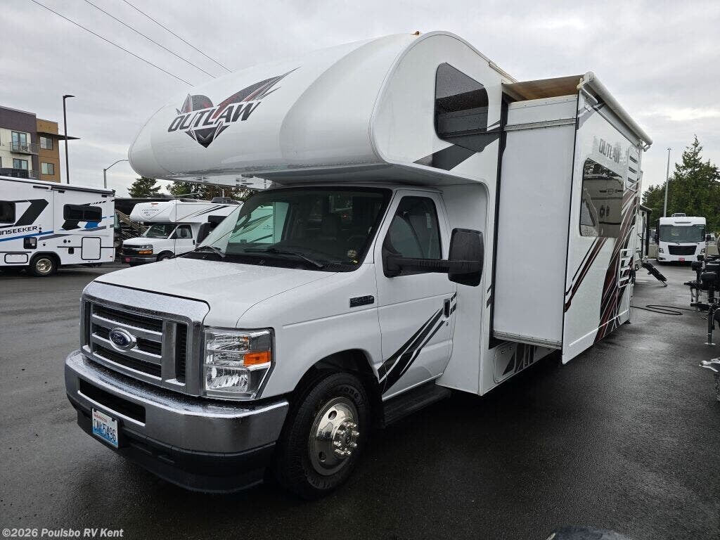 2022 Outlaw Outlaw by Thor Motor Coach from Poulsbo RV Kent in Kent, Washington
