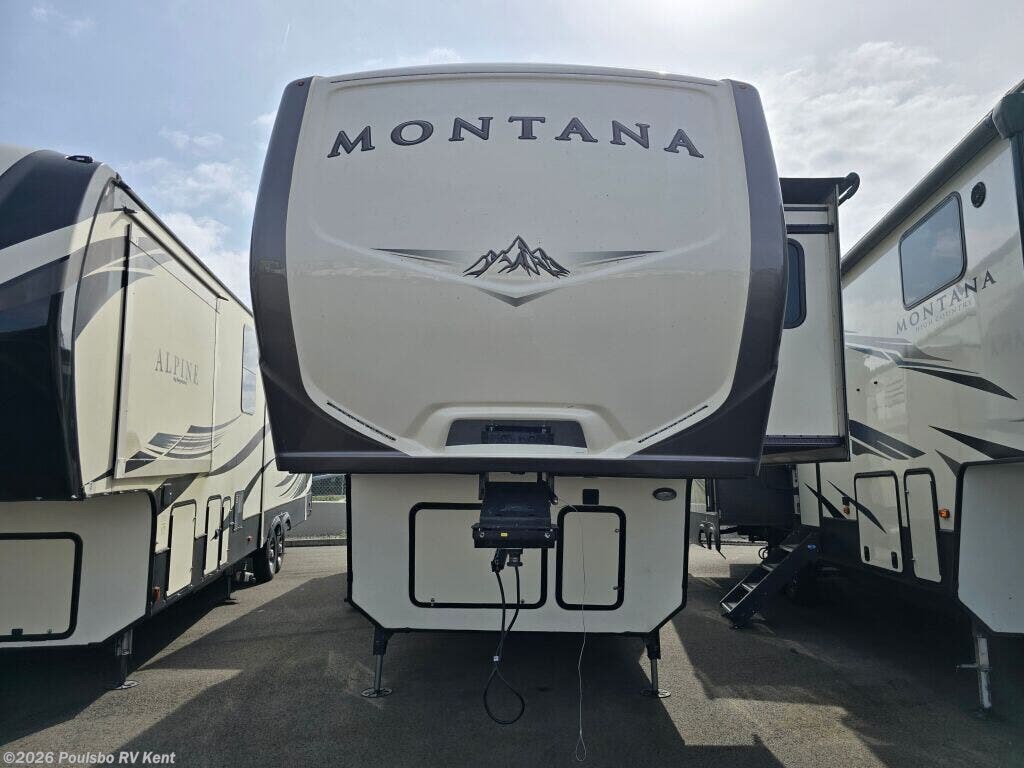 2017 Keystone Montana Montana - Used Fifth Wheel For Sale by Poulsbo RV Kent in Kent, Washington features Awning
