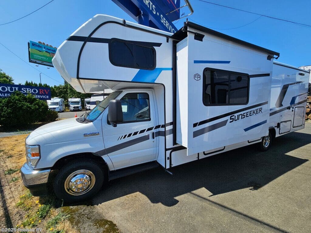 2026 Sunseeker LE 3250DSLE by Forest River from Poulsbo RV in Everett, Washington