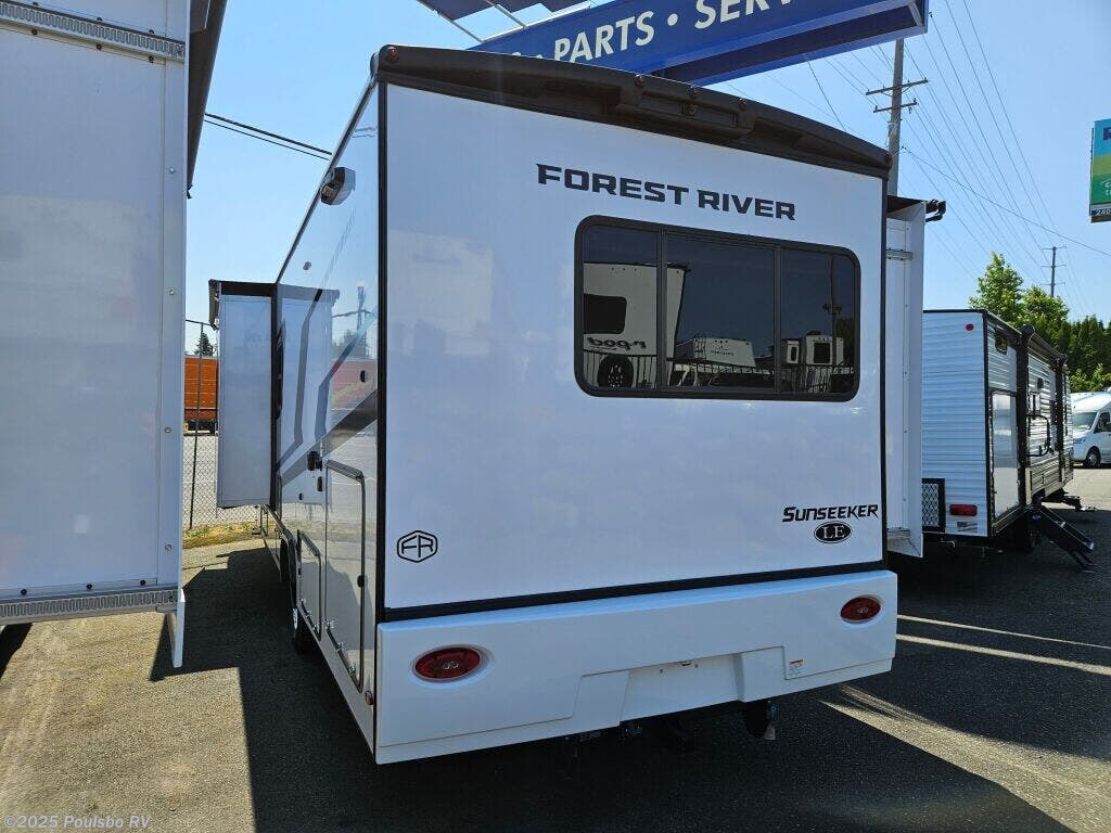 New 2026 Forest River Sunseeker LE 3250DSLE available in Everett, Washington