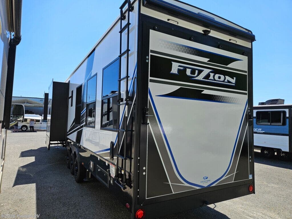 New 2025 Keystone Fuzion 419 available in Everett, Washington