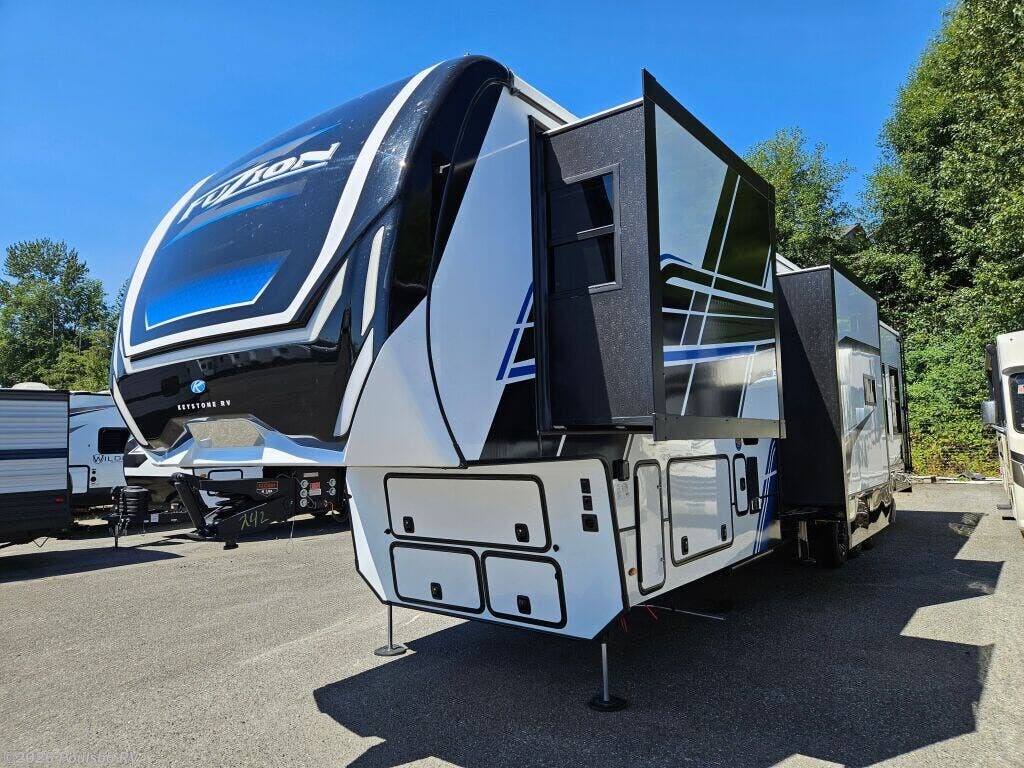 2025 Fuzion 419 by Keystone from Poulsbo RV in Everett, Washington