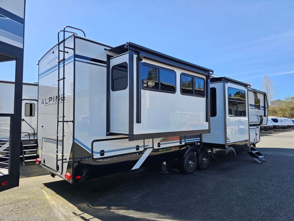 2026 Alpine Avalanche Edition Alpine Avalanche Edition by Keystone from Poulsbo RV in Everett, Washington