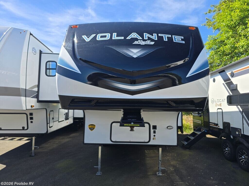 2022 CrossRoads Volante Volante - Used Fifth Wheel For Sale by Poulsbo RV in Everett, Washington features Awning