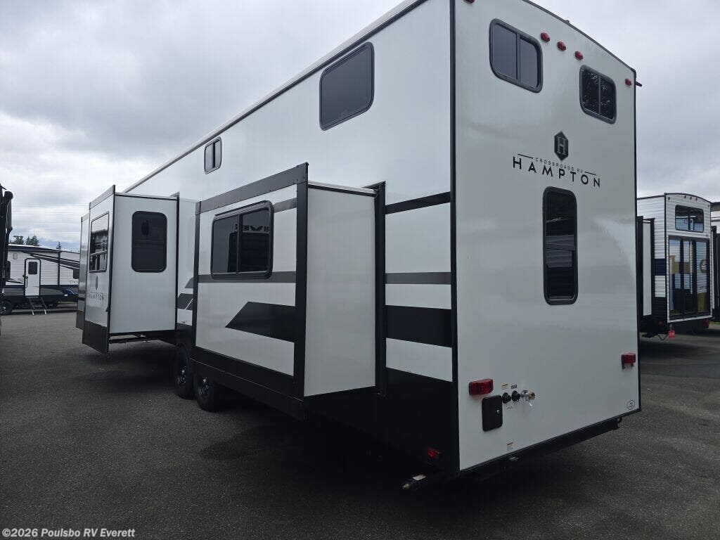 New 2026 CrossRoads Hampton Hampton available in Everett, Washington