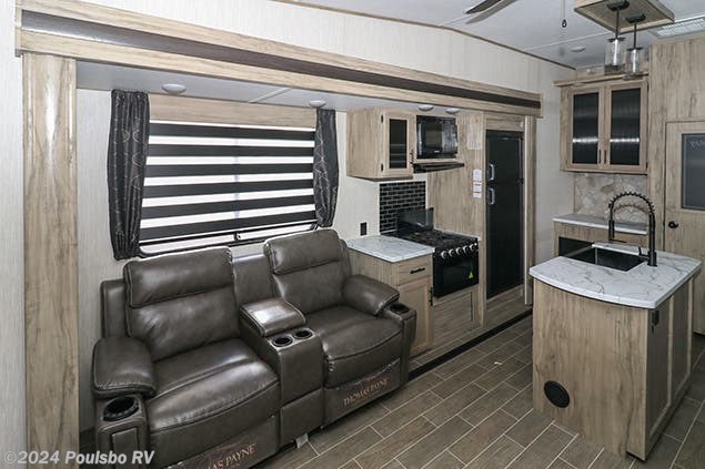 2020 Forest River Arctic Wolf 3550 SUITE RV for Sale in Sumner, WA