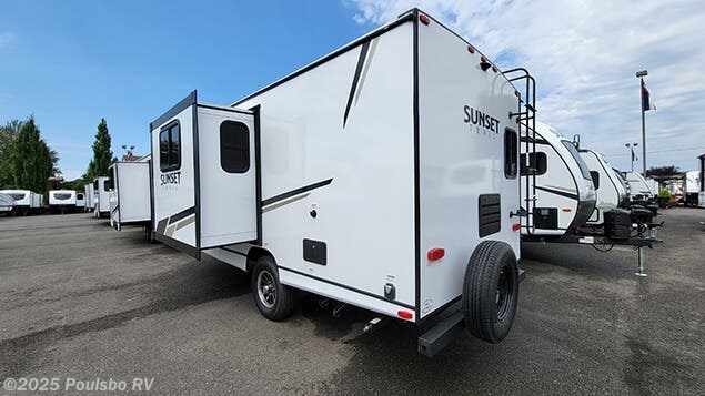 2023 Sunset Trail Super Lite 185rk by CrossRoads from Poulsbo RV in Sumner, Washington