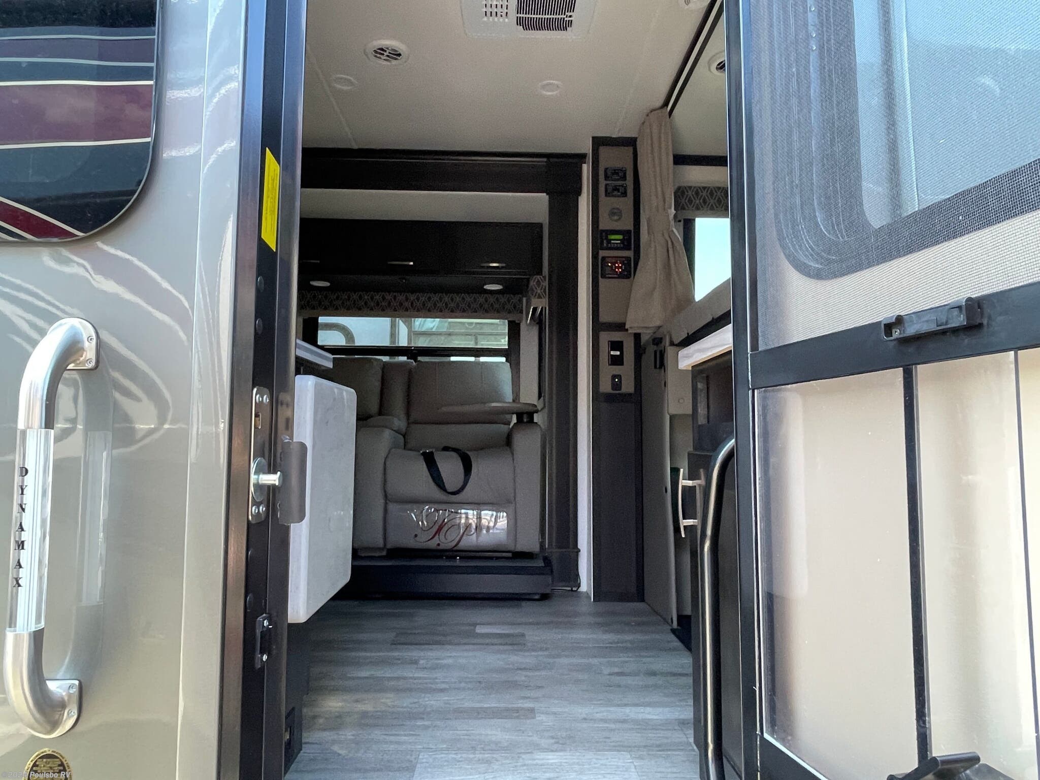 2023 Dynamax Corp Isata 5 Series 30FW RV for Sale in Sumner, WA 98390 ...