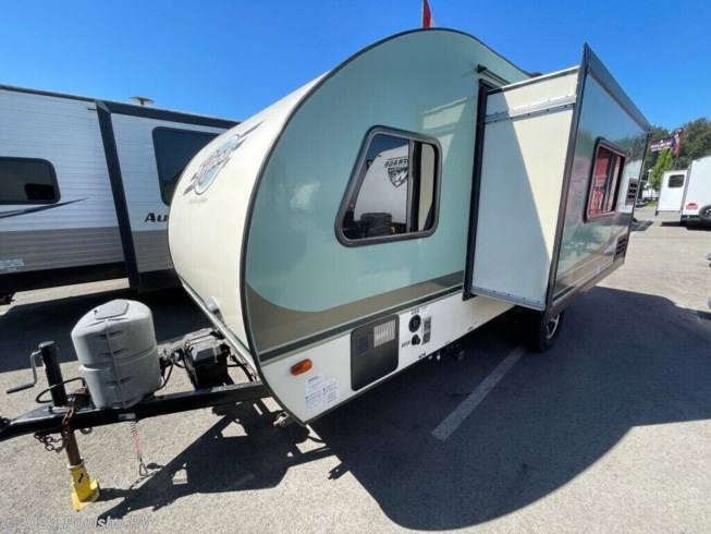 2017 Forest River R-Pod Hood River Edition 179 - Used Travel Trailer For Sale by Poulsbo RV in Sumner, Washington