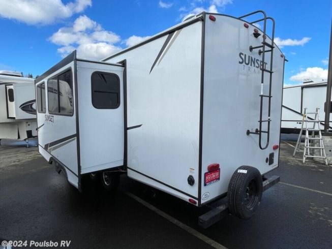 2024 Sunset Trail Super Lite SS253RB by CrossRoads from Poulsbo RV in Sumner, Washington