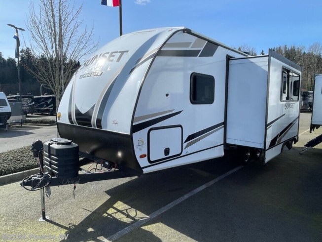2024 CrossRoads Sunset Trail Super Lite SS212RB - New Travel Trailer For Sale by Poulsbo RV in Sumner, Washington