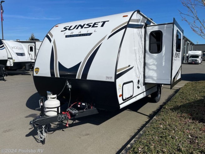 2024 CrossRoads Sunset Trail Super Lite SS188BH - New Travel Trailer For Sale by Poulsbo RV in Sumner, Washington