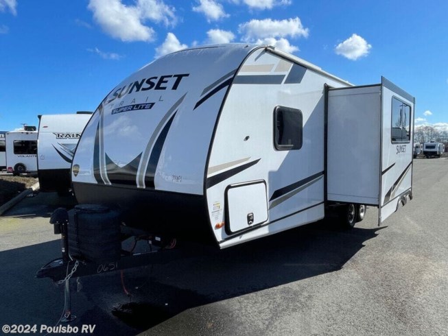 2024 CrossRoads Sunset Trail Super Lite SS242BH - New Travel Trailer For Sale by Poulsbo RV in Sumner, Washington