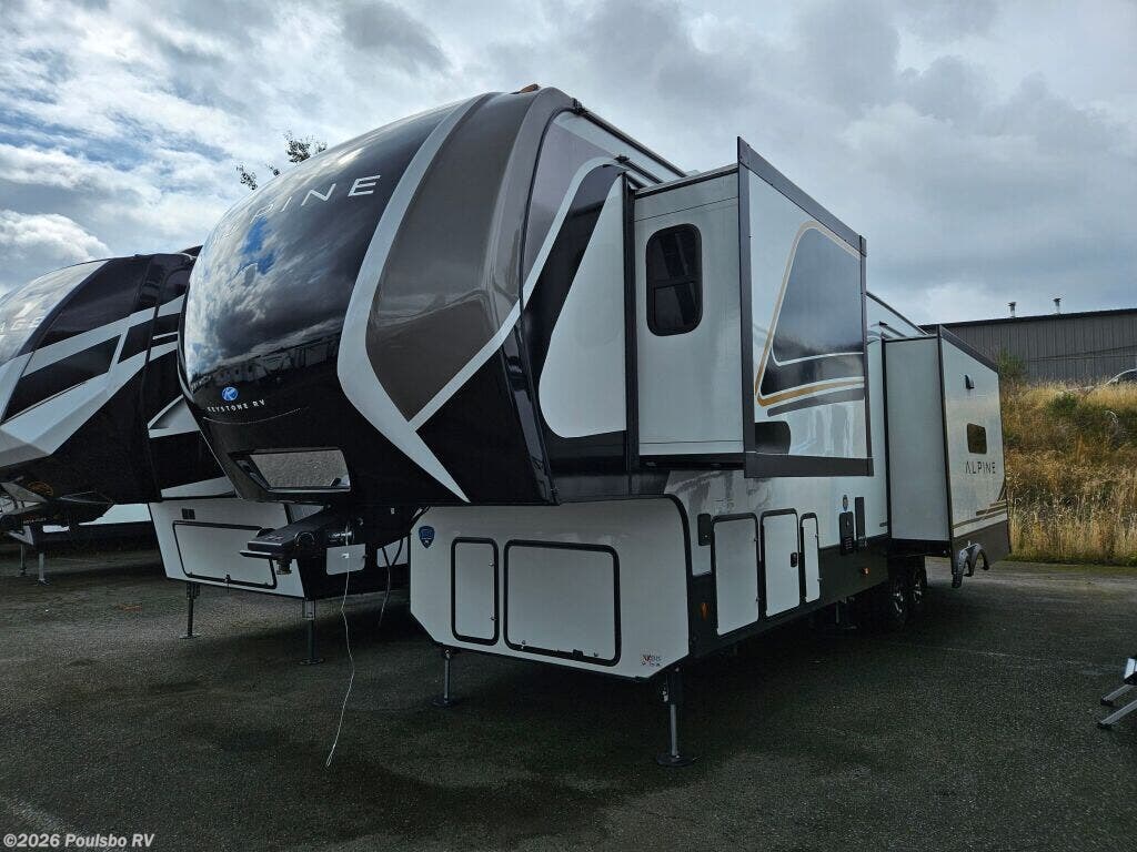 2025 Keystone Alpine 3303CK - New Fifth Wheel For Sale by Poulsbo RV in Sumner, Washington features Awning