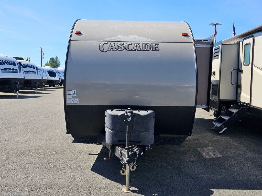 Used 2018 Forest River Cascade Lite 18TOC available in Sumner, Washington