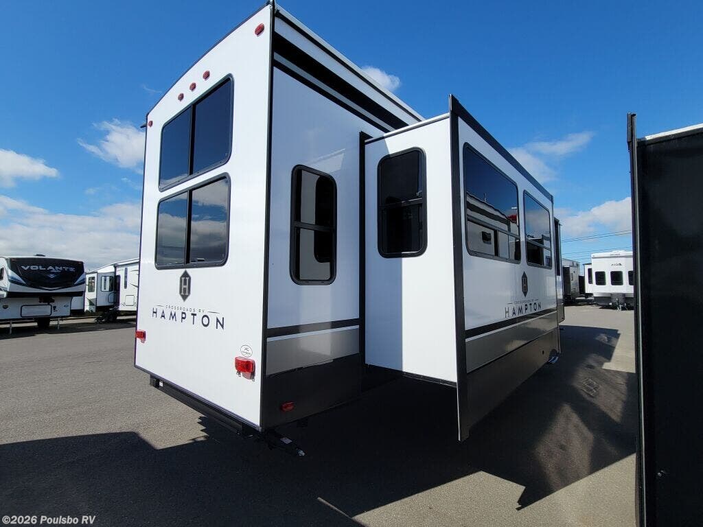 New 2024 CrossRoads Hampton Hampton available in Sumner, Washington