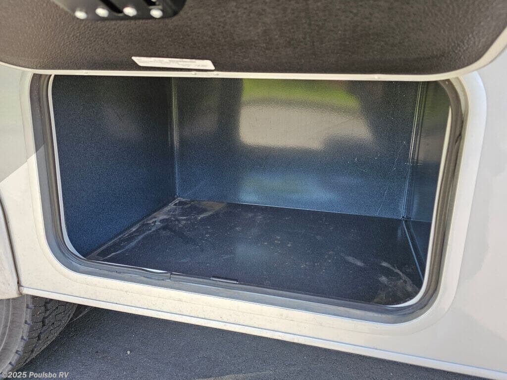 New 2025 Coachmen Entourage 340BH available in Sumner, Washington