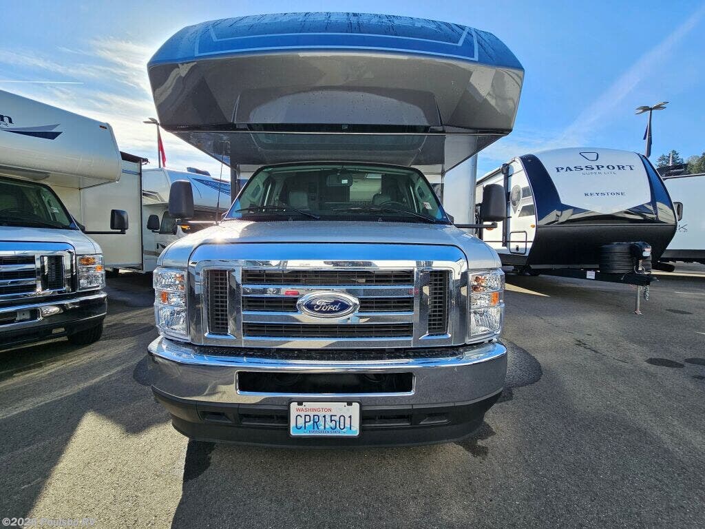 2024 Forest River Sunseeker 3050FS - Used Class C For Sale by Poulsbo RV in Sumner, Washington features Awning