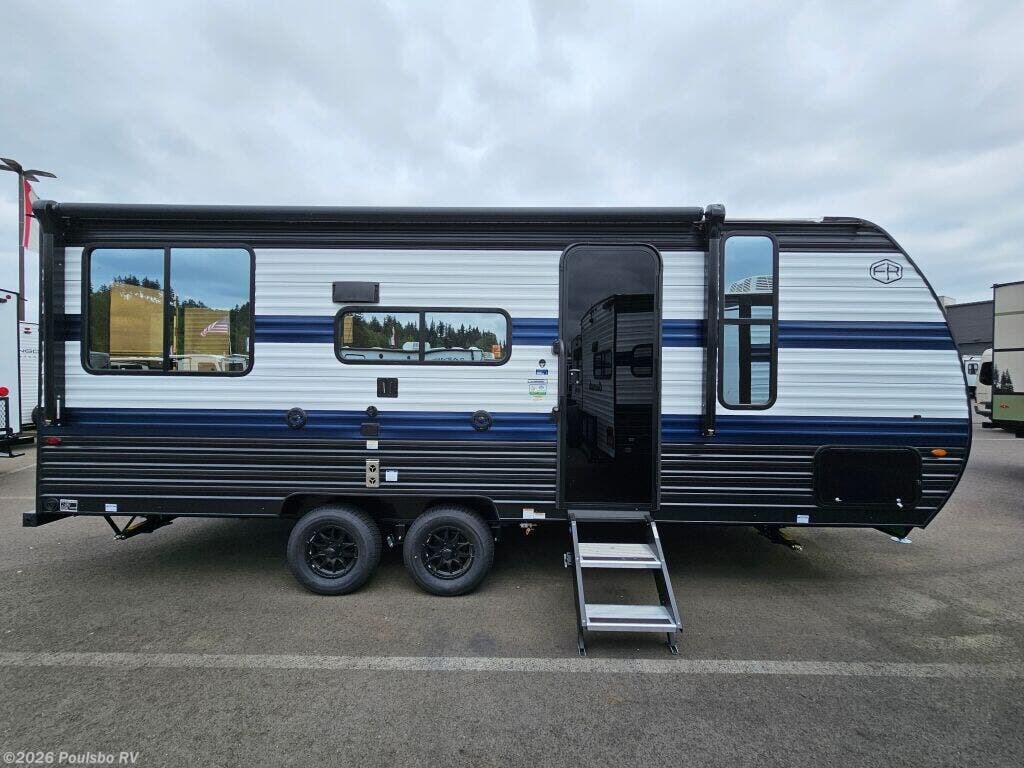 2025 Forest River Cascade Cascade - Used Travel Trailer For Sale by Poulsbo RV in Sumner, Washington features Awning
