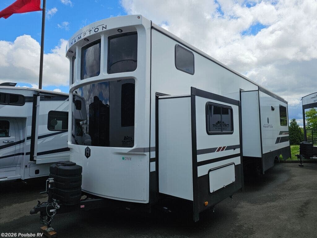 2026 Hampton Hampton by CrossRoads from Poulsbo RV in Sumner, Washington