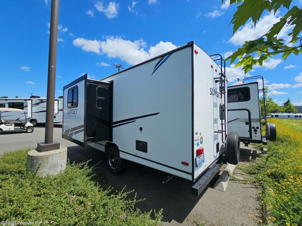 Used 2021 CrossRoads Sunset Trail Sunset Trail available in Sumner, Washington
