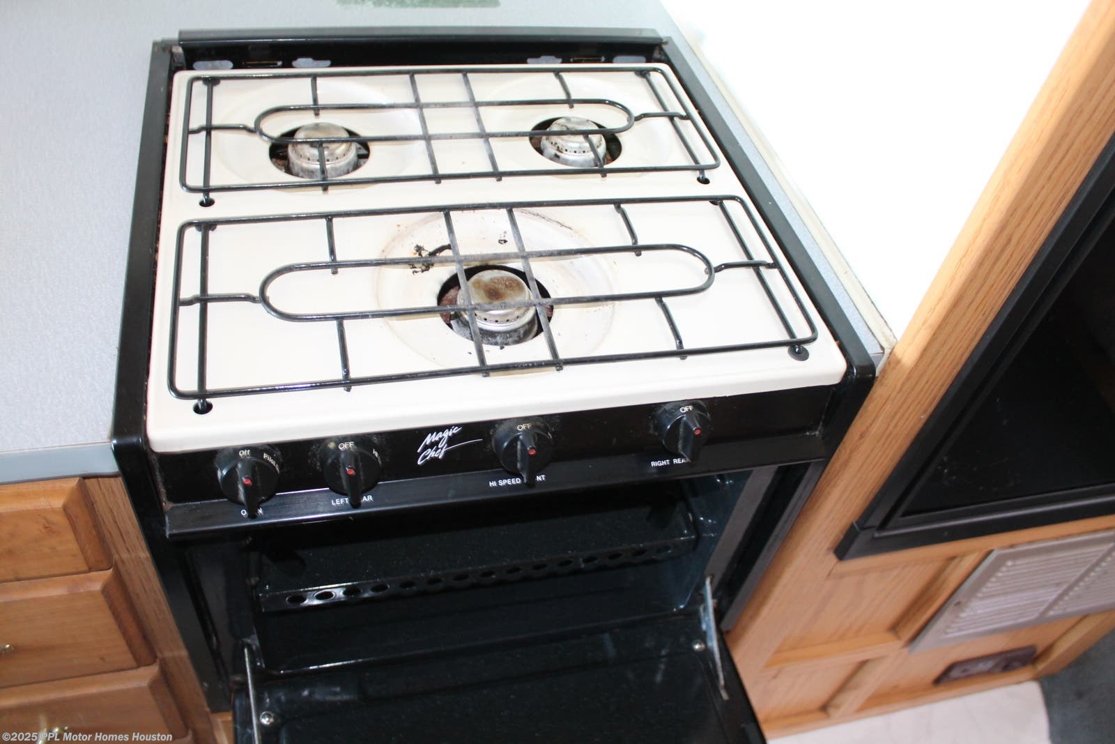 Rv Stovesovens Microwaves Parts Ppl Motor Homes >> 1995 Itasca Rv Sunrise 27rq For Sale In Houston Tx 77074 A820 Rv Stovesovens Microwaves Parts Ppl Motor Homes >> 1995 Itasca Rv Sunrise 27rq For Sale In Houston Tx 77074 A820