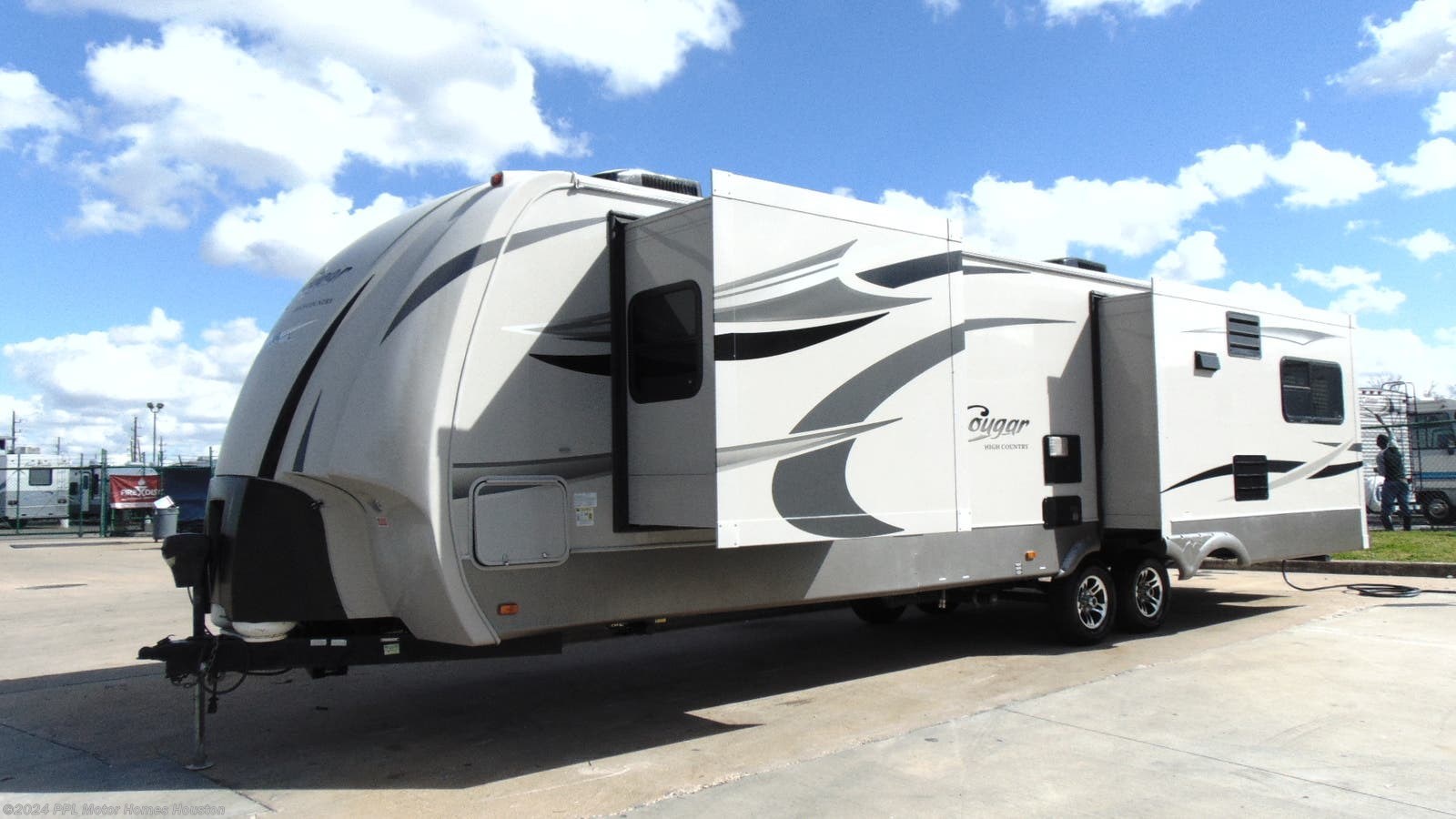 2012 Keystone Cougar High Country 321RES RV for Sale in Houston, TX 2012 Keystone Cougar High Country 321res