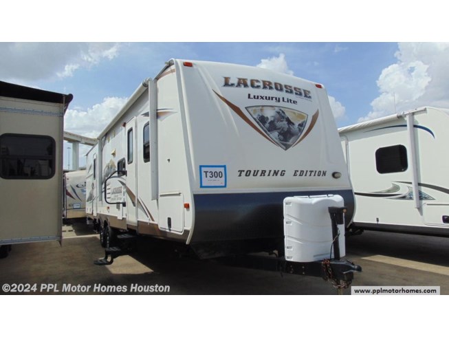 2014 Forest River Lacrosse Luxury Lite Touring 318BHS RV for Sale in 2014 Lacrosse Luxury Lite Touring Edition 318bhs