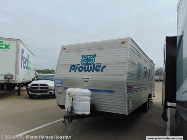 prowler lite travel trailer