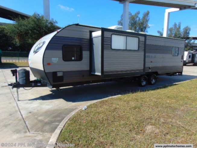 2017 Forest River Cherokee Grey Wolf 27RR RV for Sale in Houston, TX 77074 | T132 | RVUSA.com 2017 Forest River Cherokee Grey Wolf 27rr