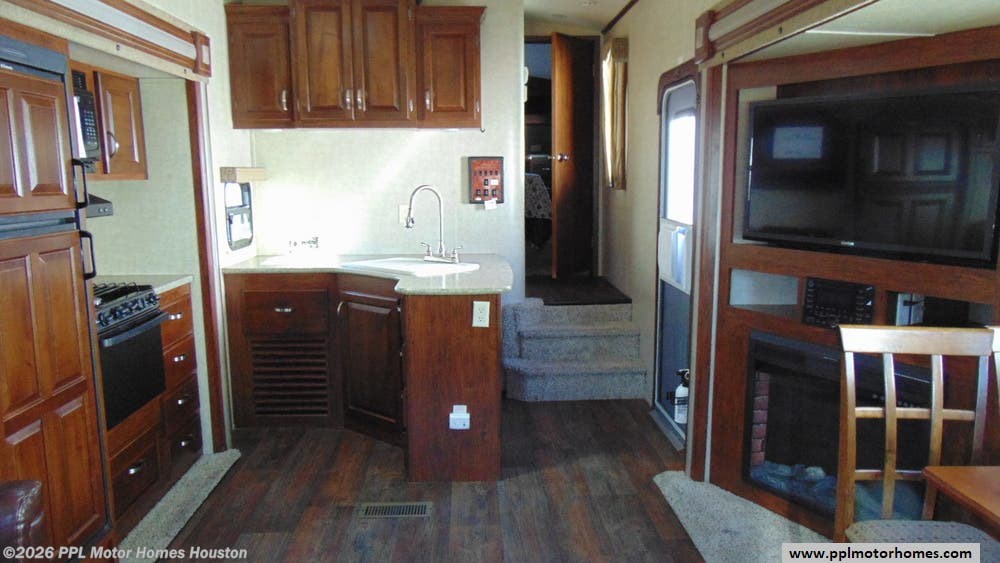 2014 Keystone Laredo 295SCK RV for Sale in Houston, TX 77074 F207