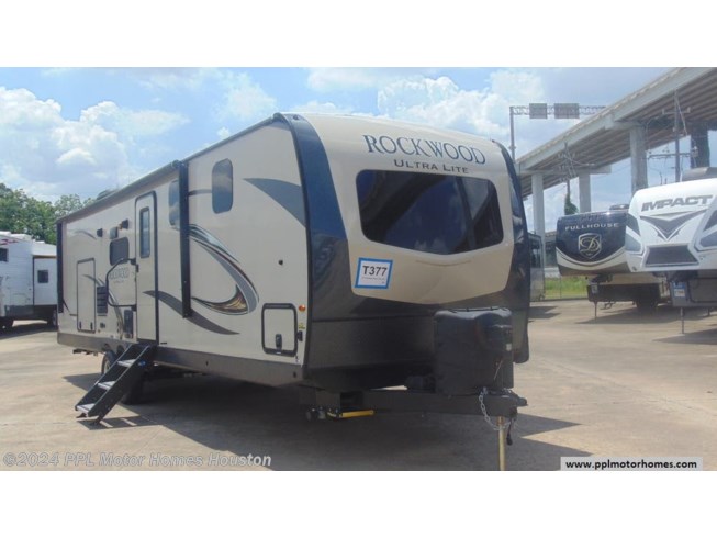 2019 Forest River Rockwood Ultra Lite 2912BS RV for Sale in Houston, TX 77074 | T377 | RVUSA.com 2019 Forest River Rockwood Ultra Lite 2912bs For Sale