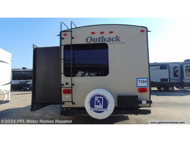 Used 2015 Keystone Outback Super Lite 323BH available in Houston, Texas