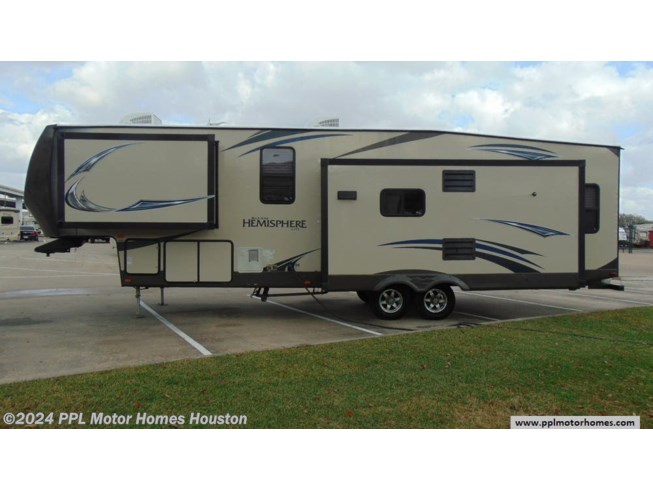 2013 Forest River Salem Hemisphere Lite 336RLT - Used Fifth Wheel For Sale by PPL Motor Homes in Houston, Texas features Refrigerator, Exterior Stereo, Slideout, Spare Tire Kit, Water Heater
