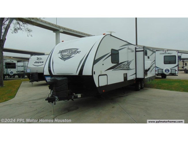 2018 Miscellaneous Highland RV Mesa Ridge 2910RL - Used Travel Trailer For Sale by PPL Motor Homes in Houston, Texas features Air Conditioning, TV, DVD Player, Microwave, Refrigerator
