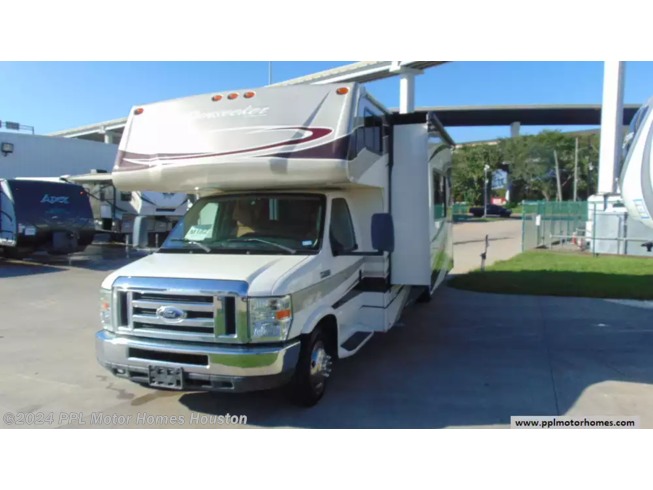 2013 Forest River Sunseeker 3170DS - Used Class C For Sale by PPL Motor Homes in Houston, Texas features Refrigerator, DVD Player, Air Conditioning, External Shower, Satellite Radio