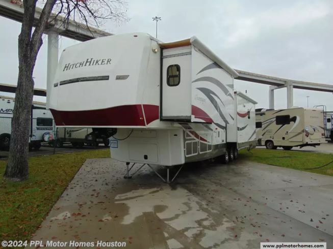 2013 Nu-Wa HitchHiker Champagne Nu Wa  38RLRSB - Used Fifth Wheel For Sale by PPL Motor Homes in Houston, Texas
