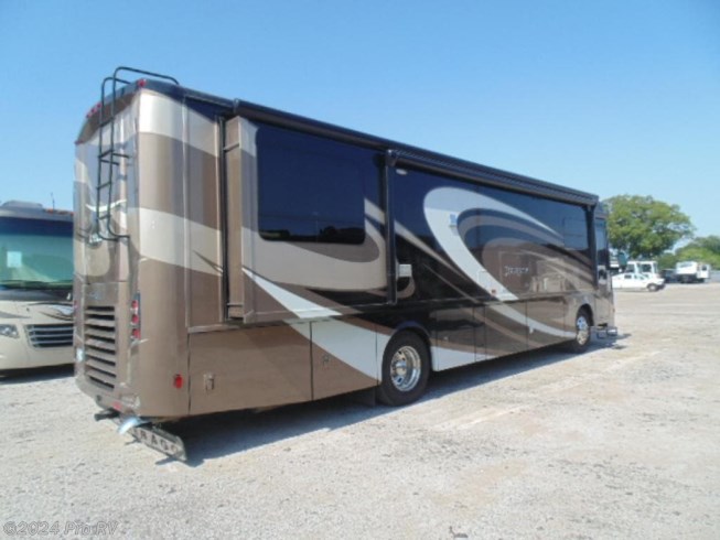 2017 winnebago journey 36m