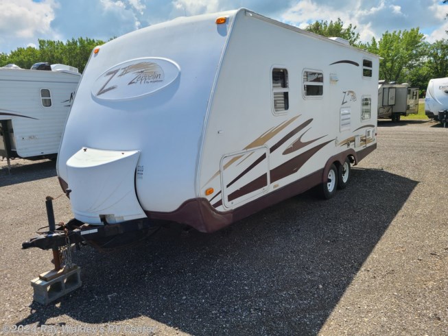 2005 zeppelin travel trailer for sale