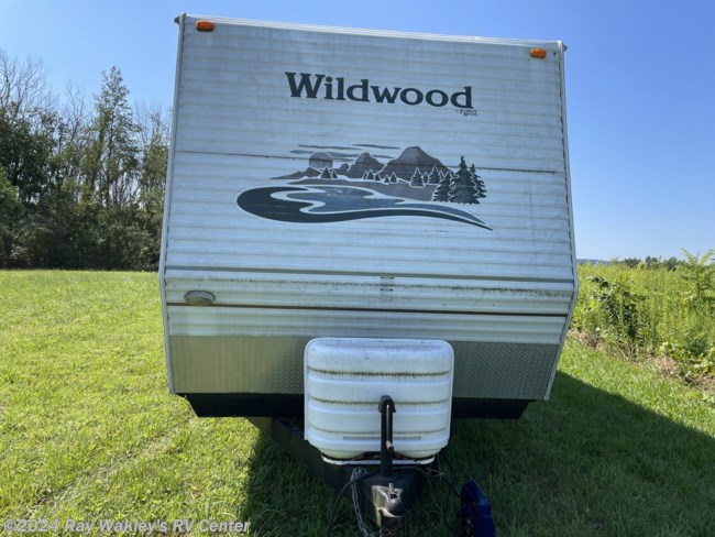 2005 Forest River Wildwood 38FBRB
