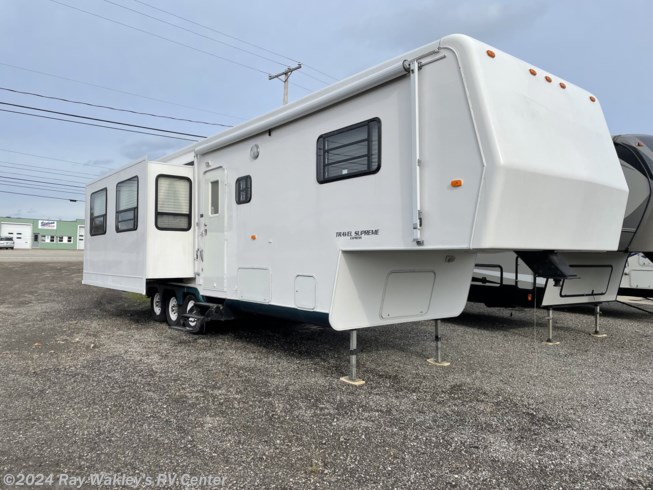 Used 2003 Travel Supreme 34KSTO available in North East, Pennsylvania