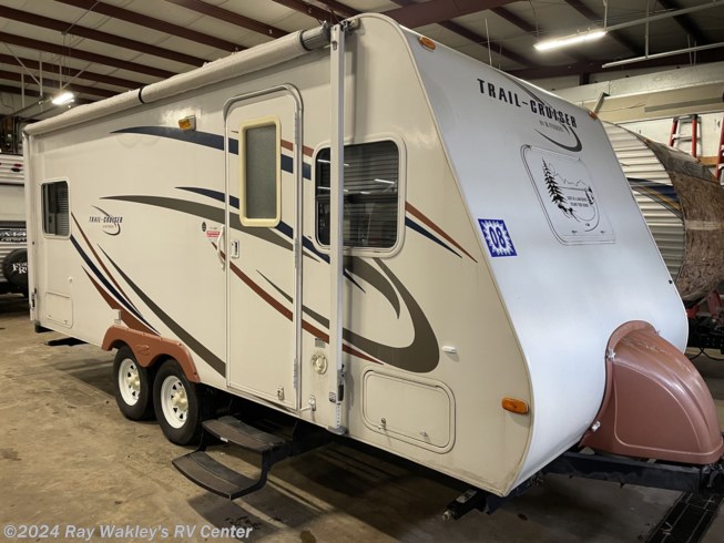 Used 2008 R-Vision Trail-Cruiser TC19QB available in North East, Pennsylvania