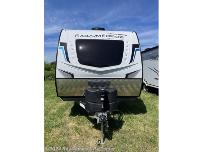 2022 Coachmen Freedom Express Ultra Lite 252RBS - New Travel Trailer For Sale by Ray Wakley