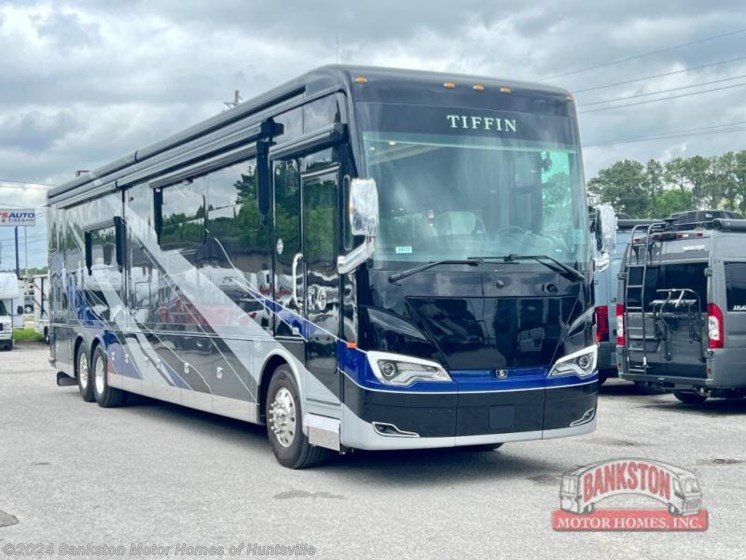 New 2024 Tiffin Bob Tiffin Limited Edition Bus 45 BTP available in Huntsville, Alabama