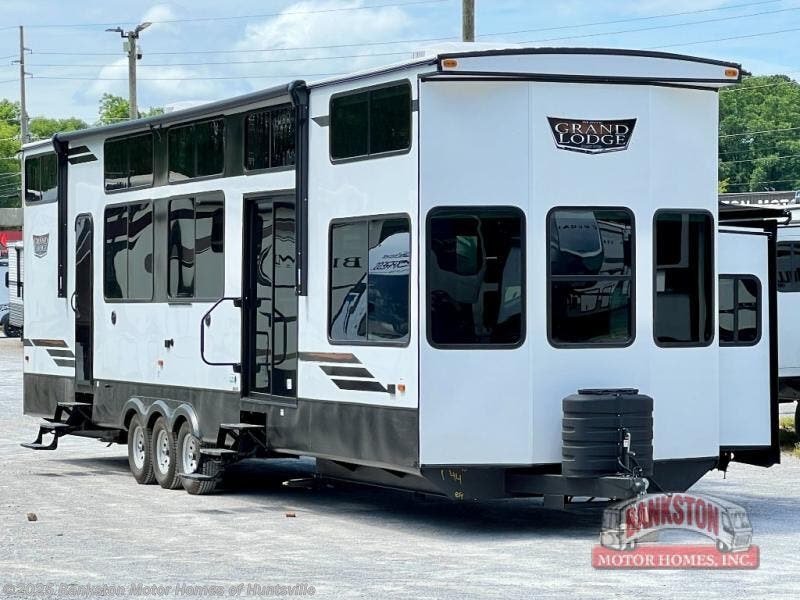 2024 Forest River Wildwood Grand Lodge 44VIEW RV for Sale in Huntsville, AL 35816 116436