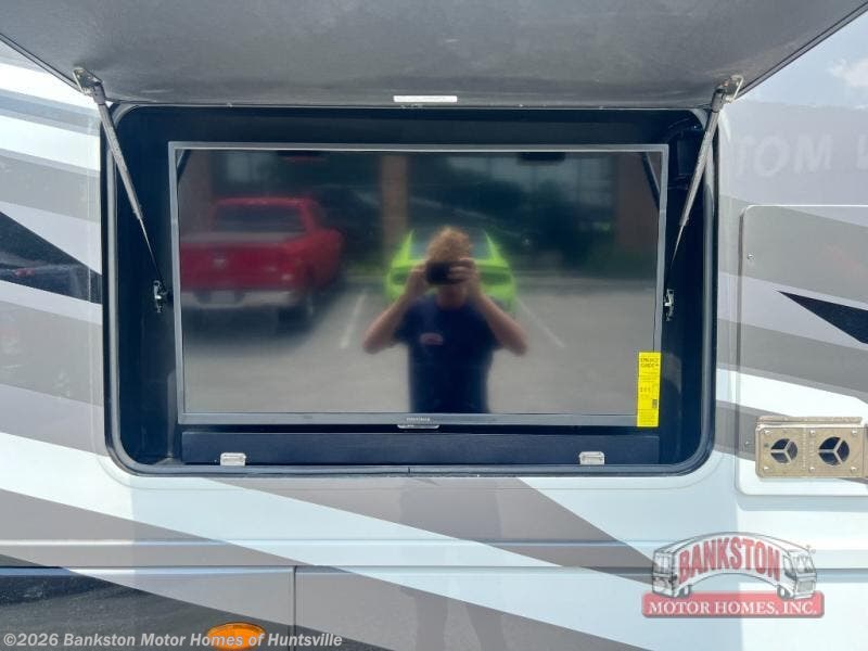 2025 Inception 38BX by Thor Motor Coach from Bankston Motor Homes of Huntsville in Huntsville, Alabama