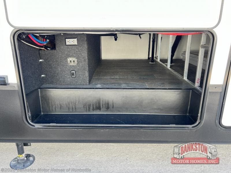 Used 2024 Dutchmen Yukon 399ML available in Huntsville, Alabama