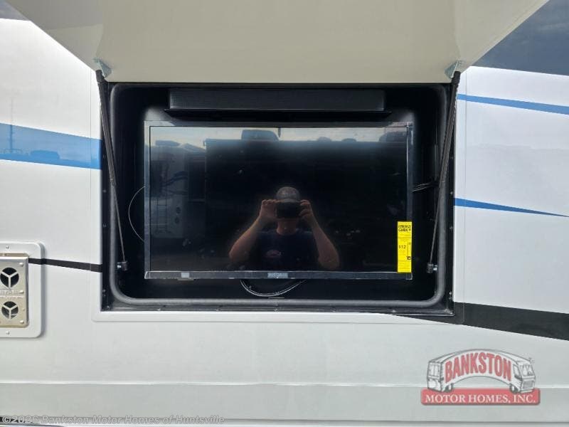 2026 Byway 38 CL by Tiffin from Bankston Motor Homes of Huntsville in Huntsville, Alabama